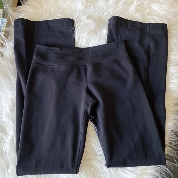 Lululemon pants - Picture 2 of 6